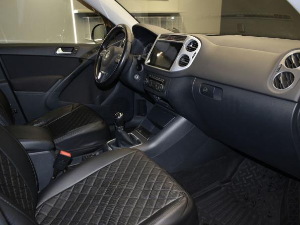 Volkswagen Tiguan I Рестайлинг с пробегом 2015 года, цена 1 350 000 рублей, 92000 км, внедорожник, Автокод Объявления