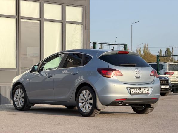 Opel Astra J с пробегом 2012 года, цена 520 000 рублей, 270000 км, хэтчбек, Автокод Объявления