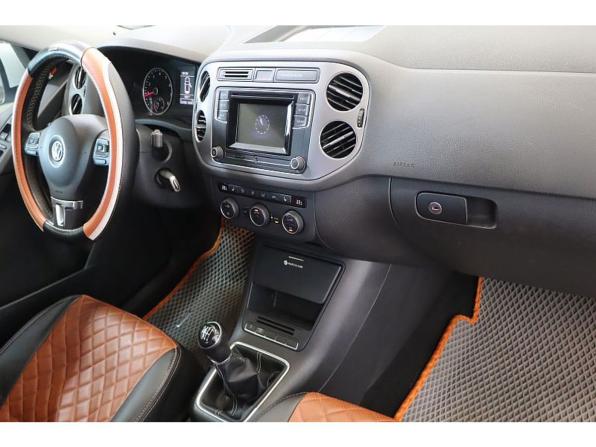 Volkswagen Tiguan I Рестайлинг с пробегом 2016 года, цена 1 566 000 рублей, 131729 км, внедорожник, Автокод Объявления
