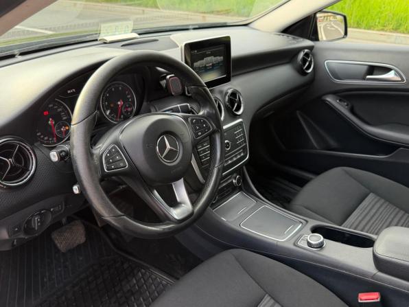 Mercedes-Benz A-Класс III (W176) Рестайлинг с пробегом 2017 года, цена 1 199 000 рублей, 140000 км, хэтчбек, Автокод Объявления