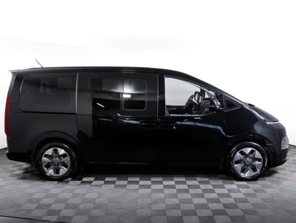 Hyundai Staria I с пробегом 2021 года, цена 4 578 000 рублей, 43097 км, минивэн, Автокод Объявления