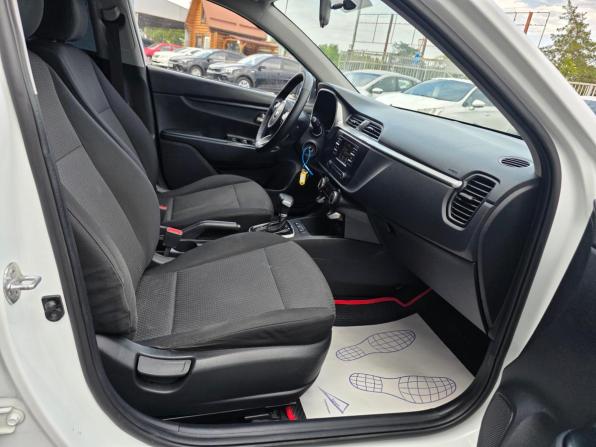 Kia Rio IV Рестайлинг с пробегом 2020 года, цена 1 400 000 рублей, 115285 км, седан, Автокод Объявления