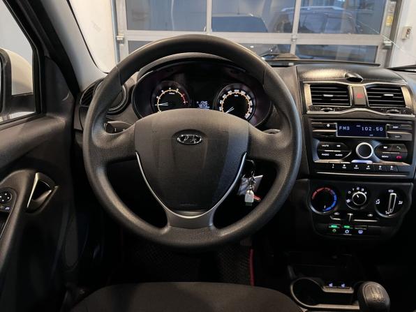 Lada (ВАЗ) Granta I Рестайлинг с пробегом 2023 года, цена 945 000 рублей, 49172 км, лифтбек, Автокод Объявления
