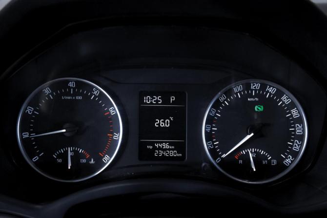 Skoda Octavia II (A5) Рестайлинг с пробегом 2013 года, цена 599 000 рублей, 233000 км, лифтбек, Автокод Объявления
