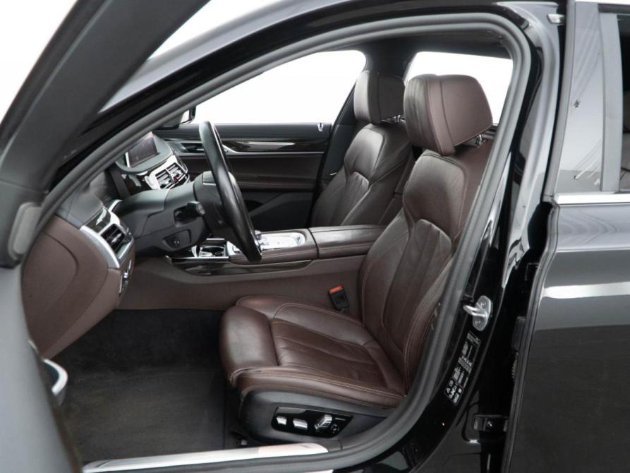 BMW 7 серии VI (G11/G12) Рестайлинг Москва  - изображение 10