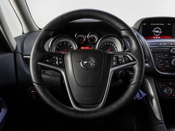 Opel Zafira C с пробегом 2014 года, цена 1 315 000 рублей, 117846 км, компактвэн, Автокод Объявления