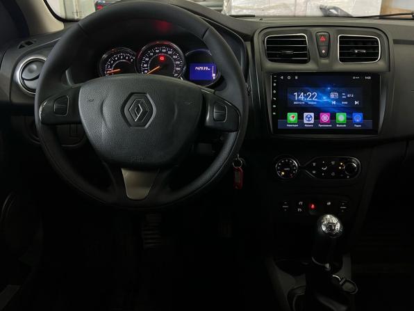 Renault Sandero II с пробегом 2017 года, цена 950 000 рублей, 142902 км, хэтчбек, Автокод Объявления