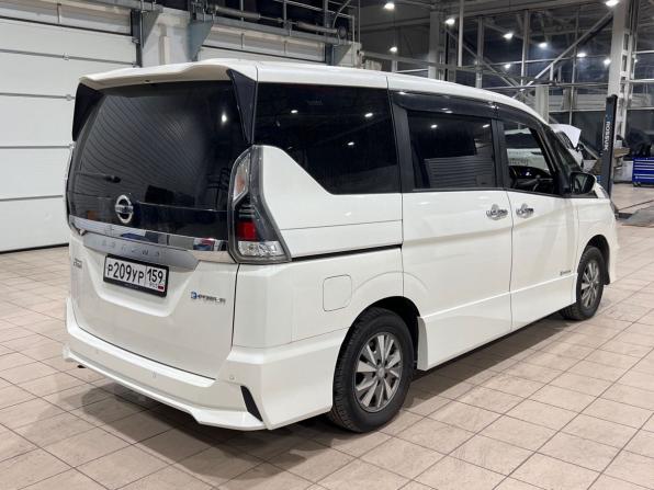 Nissan Serena V (C27) с пробегом 2018 года, цена 1 890 000 рублей, 141159 км, минивэн, Автокод Объявления
