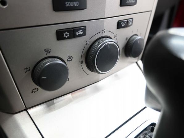 Opel Astra H Рестайлинг с пробегом 2006 года, цена 749 900 рублей, 287253 км, кабриолет, Автокод Объявления