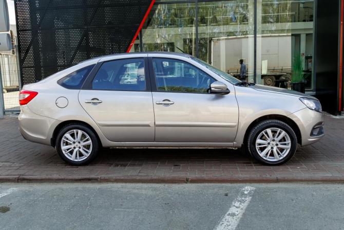 Lada (ВАЗ) Granta I Рестайлинг с пробегом 2019 года, цена 663 000 рублей, 73760 км, хэтчбек, Автокод Объявления