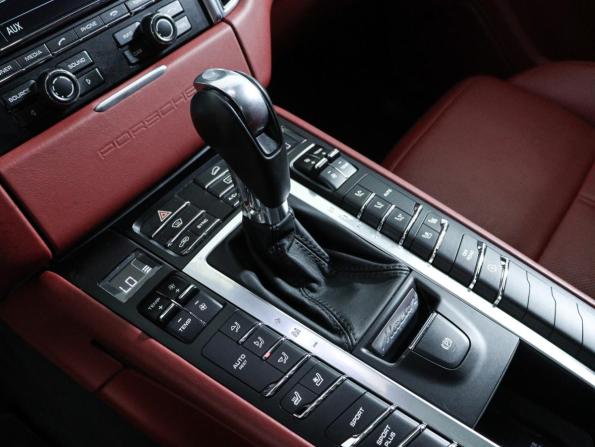 Porsche Macan I с пробегом 2015 года, цена 3 190 000 рублей, 84000 км, внедорожник, Автокод Объявления