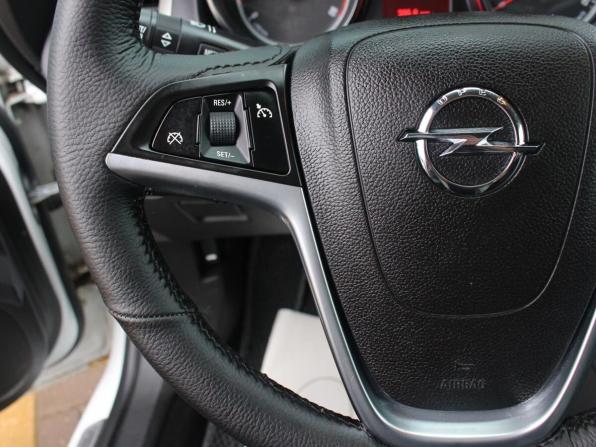 Opel Astra J с пробегом 2010 года, цена 500 300 рублей, 300143 км, хэтчбек, Автокод Объявления