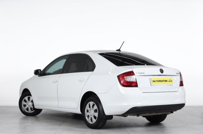 Skoda Rapid I Рестайлинг с пробегом 2018 года, цена 1 069 000 рублей, 129500 км, лифтбек, Автокод Объявления