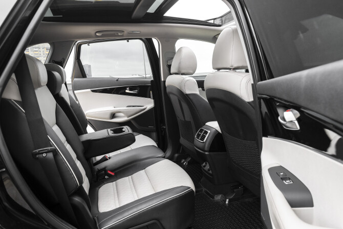Kia Sorento III Prime Рестайлинг с пробегом 2018 года, цена 3 355 000 рублей, 102200 км, внедорожник, Автокод Объявления