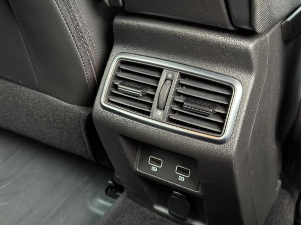 Renault Megane IV Рестайлинг с пробегом 2021 года, цена 1 657 000 рублей, 142207 км, универсал, Автокод Объявления