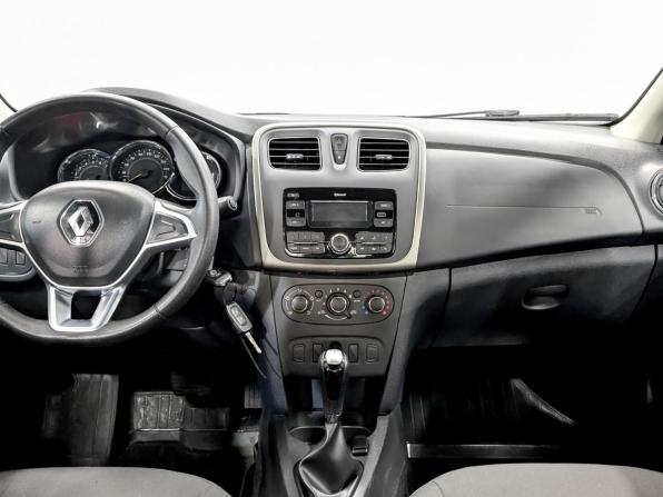 Renault Logan II Рестайлинг с пробегом 2019 года, цена 1 185 000 рублей, 60399 км, седан, Автокод Объявления