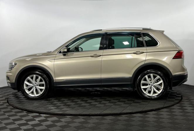 Volkswagen Tiguan II с пробегом 2018 года, цена 2 250 000 рублей, 198754 км, внедорожник, Автокод Объявления