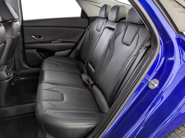 Hyundai Elantra VII (CN7) с пробегом 2022 года, цена 2 250 000 рублей, 44476 км, седан, Автокод Объявления