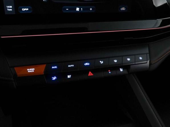 Changan UNI-V I с пробегом 2023 года, цена 2 167 077 рублей, 46192 км, лифтбек, Автокод Объявления