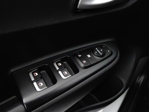 Kia Rio IV Рестайлинг с пробегом 2021 года, цена 1 579 000 рублей, 94991 км, седан, Автокод Объявления