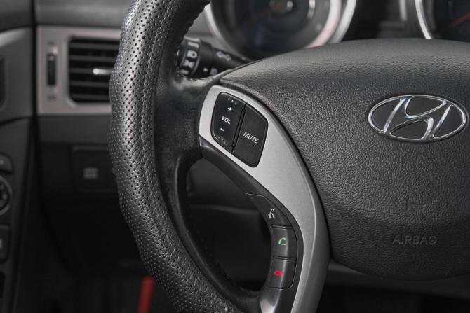 Hyundai Avante V с пробегом 2012 года, цена 949 000 рублей, 219000 км, седан, Автокод Объявления