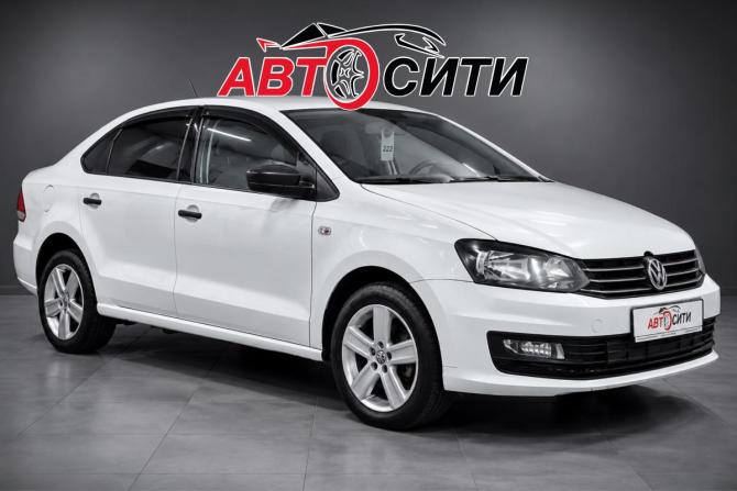 Volkswagen Polo V Рестайлинг с пробегом 2019 года, цена 1 090 000 рублей, 153000 км, седан, Автокод Объявления