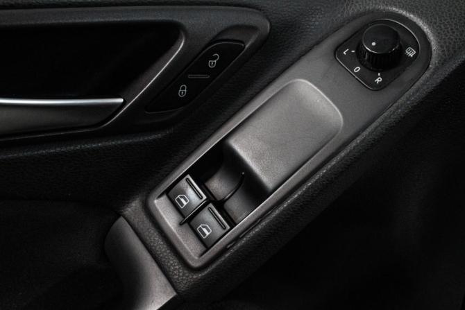 Volkswagen Golf VI с пробегом 2010 года, цена 749 000 рублей, 162000 км, хэтчбек, Автокод Объявления
