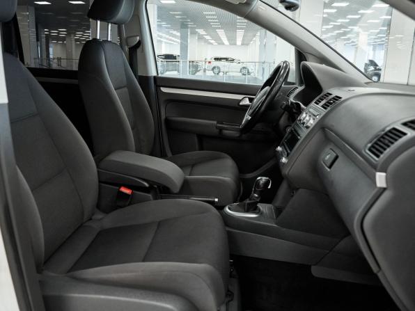 Volkswagen Touran I Рестайлинг 2 с пробегом 2014 года, цена 752 000 рублей, 162198 км, компактвэн, Автокод Объявления