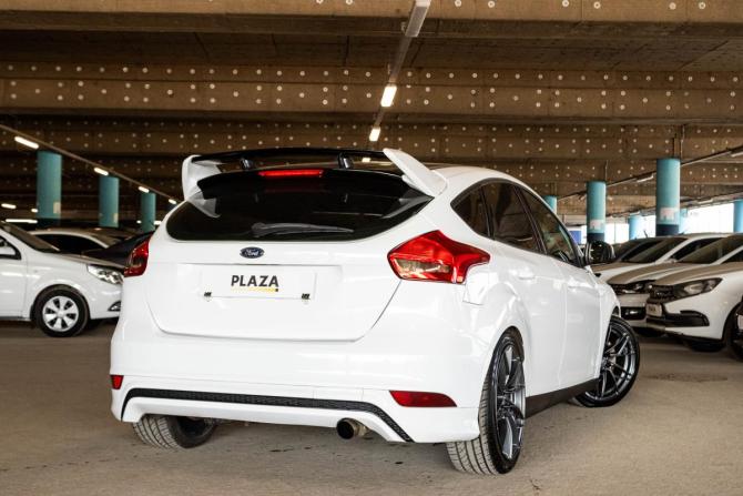 Ford Focus III Рестайлинг с пробегом 2015 года, цена 1 099 000 рублей, 146714 км, хэтчбек, Автокод Объявления