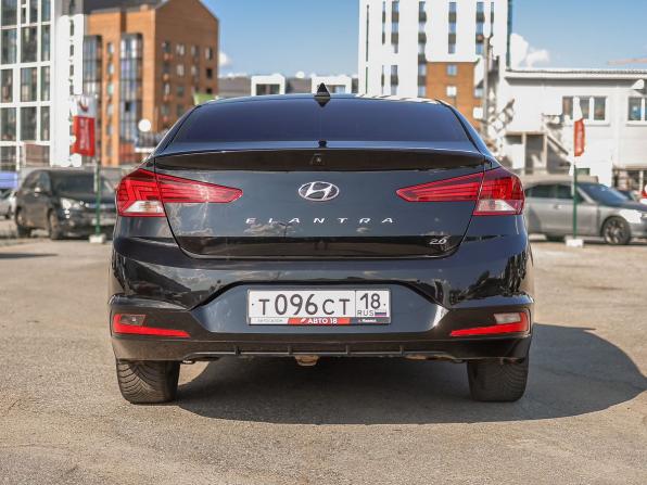 Hyundai Elantra VI (AD) с пробегом 2019 года, цена 1 399 000 рублей, 186300 км, седан, Автокод Объявления