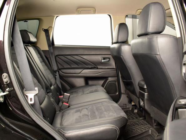 Mitsubishi Outlander III Рестайлинг 2 с пробегом 2015 года, цена 2 099 999 рублей, 120884 км, внедорожник, Автокод Объявления