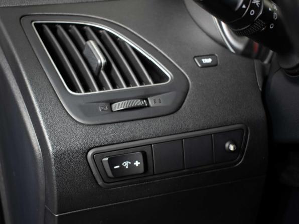 Hyundai ix35 I с пробегом 2012 года, цена 1 137 000 рублей, 204408 км, внедорожник, Автокод Объявления