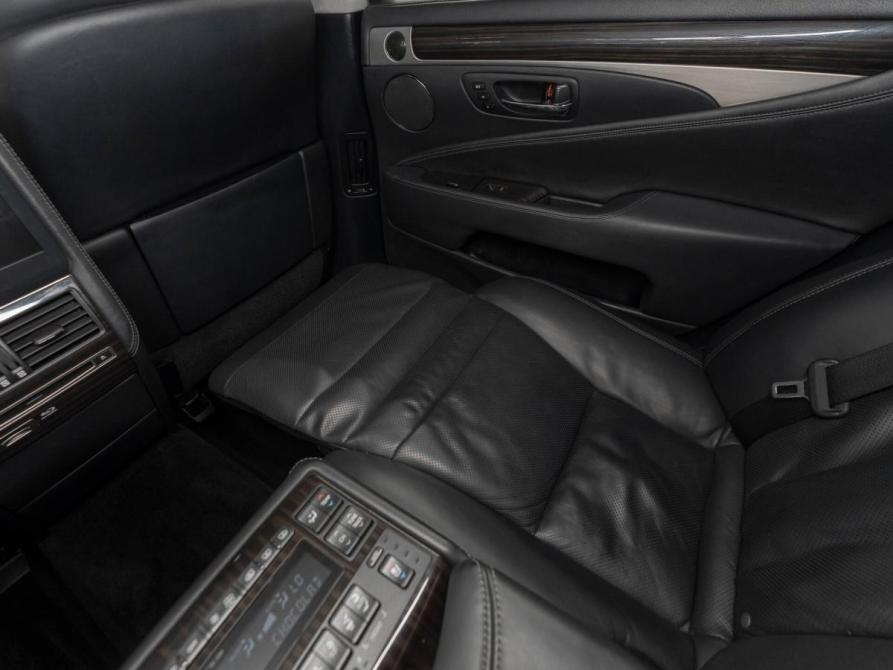 Lexus LS IV Рестайлинг 2 Москва  - изображение 20