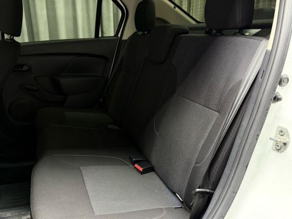 Renault Logan II Рестайлинг с пробегом 2019 года, цена 1 299 000 рублей, 99342 км, седан, Автокод Объявления