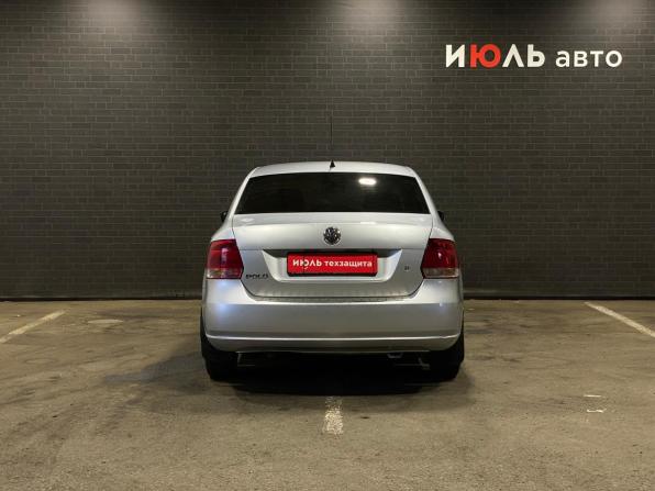 Volkswagen Polo V с пробегом 2011 года, цена 700 000 рублей, 125131 км, седан, Автокод Объявления