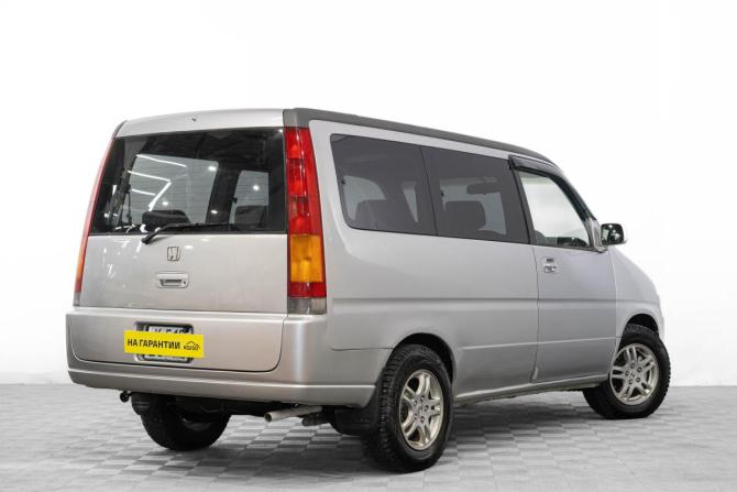 Honda Stepwgn I Рестайлинг с пробегом 2001 года, цена 679 000 рублей, 644000 км, минивэн, Автокод Объявления
