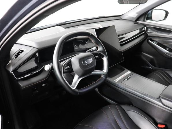 Geely Preface I с пробегом 2024 года, цена 2 810 000 рублей, 28128 км, седан, Автокод Объявления