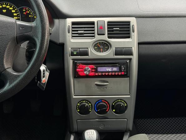 Lada (ВАЗ) Priora I с пробегом 2011 года, цена 330 000 рублей, 124265 км, хэтчбек, Автокод Объявления