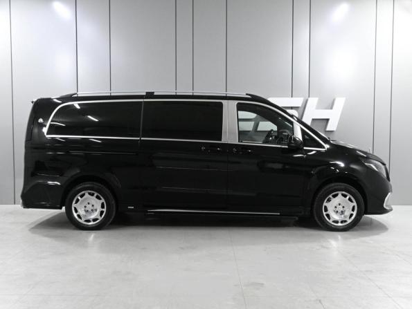 Mercedes-Benz V-Класс III (W447) Рестайлинг 2 с пробегом 2024 года, цена 9 159 000 рублей, 11827 км, минивэн, Автокод Объявления