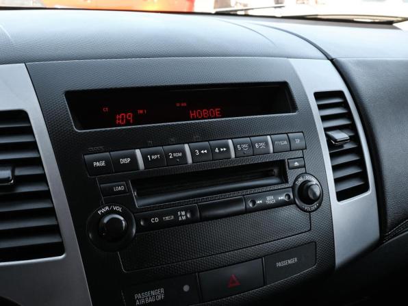 Mitsubishi Outlander II Рестайлинг с пробегом 2011 года, цена 1 150 000 рублей, 217501 км, внедорожник, Автокод Объявления