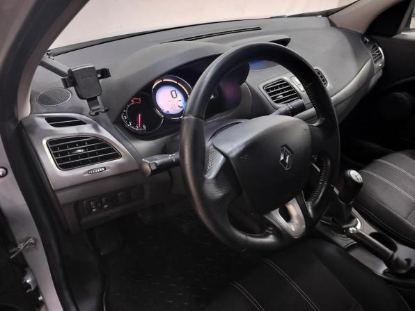 Renault Fluence I Рестайлинг с пробегом 2013 года, цена 570 000 рублей, 318695 км, седан, Автокод Объявления