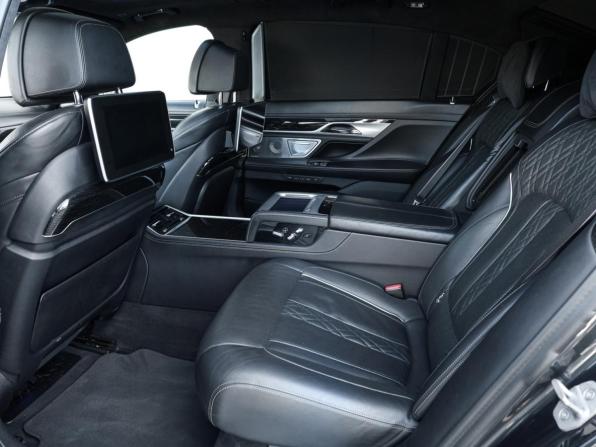BMW 7 серии VI (G11/G12) с пробегом 2018 года, цена 4 398 000 рублей, 163408 км, седан, Автокод Объявления