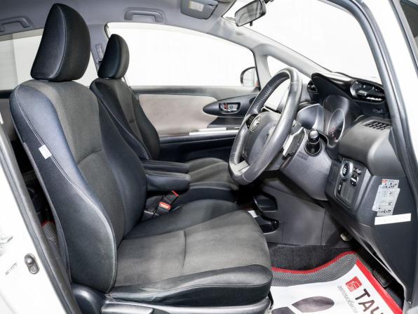 Toyota Wish II с пробегом 2010 года, цена 1 260 000 рублей, 172400 км, минивэн, Автокод Объявления