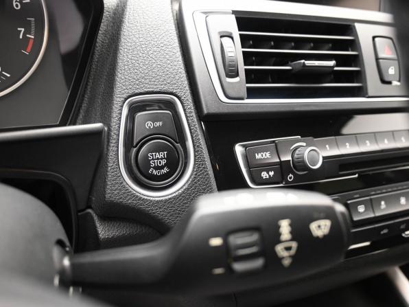 BMW 1 серии II (F20/F21) Рестайлинг с пробегом 2017 года, цена 1 759 000 рублей, 138976 км, хэтчбек, Автокод Объявления
