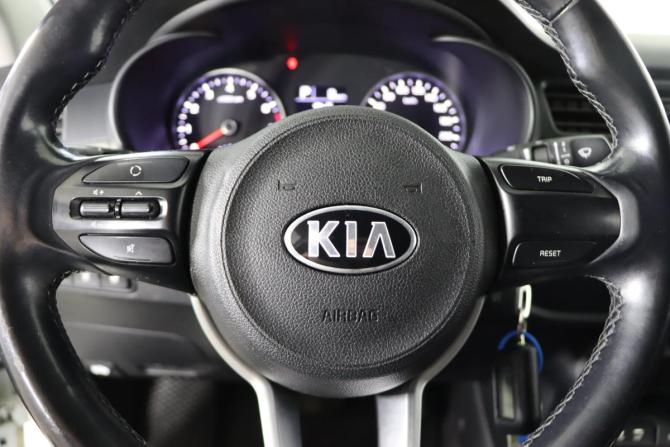 Kia Rio IV с пробегом 2018 года, цена 1 249 990 рублей, 120181 км, седан, Автокод Объявления