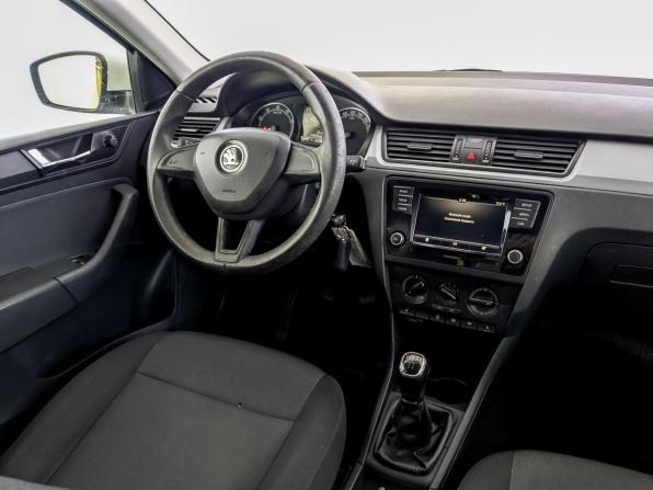 Skoda Rapid I Рестайлинг с пробегом 2019 года, цена 880 000 рублей, 246586 км, лифтбек, Автокод Объявления