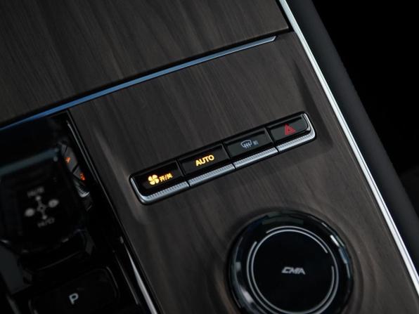 Geely Xingyue L I Рестайлинг с пробегом 2025 года, цена 4 390 055 рублей, 109 км, внедорожник, Автокод Объявления
