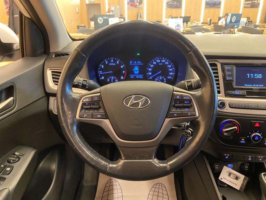 Hyundai Solaris II Санкт-Петербург  - изображение 10
