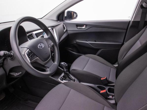 Hyundai Solaris II с пробегом 2017 года, цена 1 260 000 рублей, 111825 км, седан, Автокод Объявления