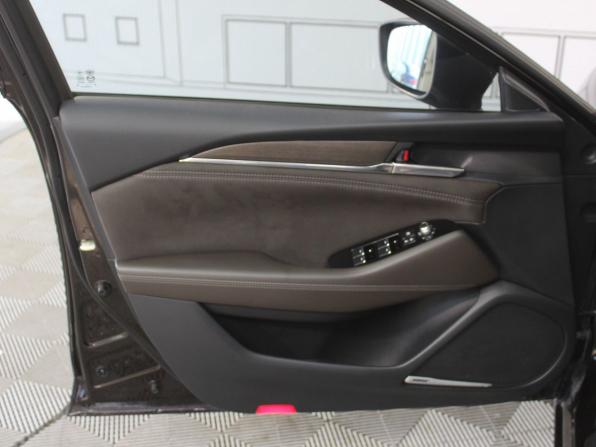 Mazda 6 III (GJ) Рестайлинг 2 с пробегом 2023 года, цена 3 400 000 рублей, 65257 км, седан, Автокод Объявления